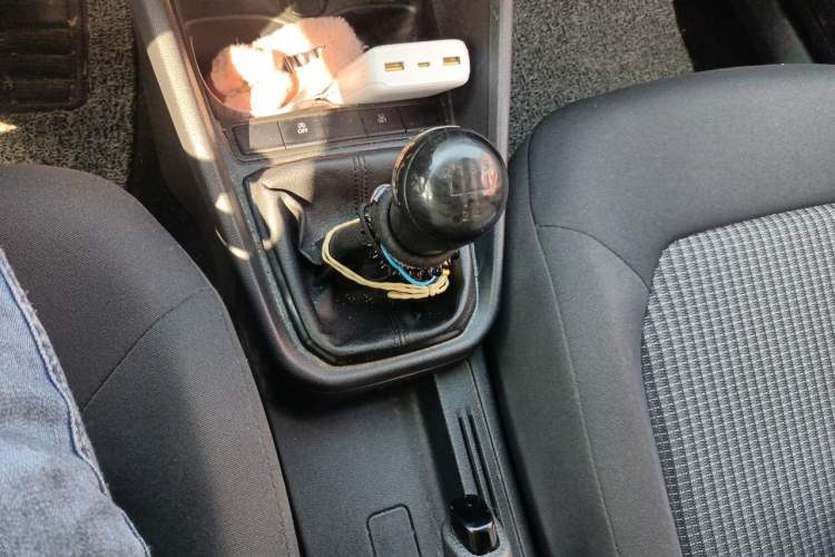 Used Volkswagen Santana 2019 1.5L Manual Fashion Edition China VI Standard Gear Lever