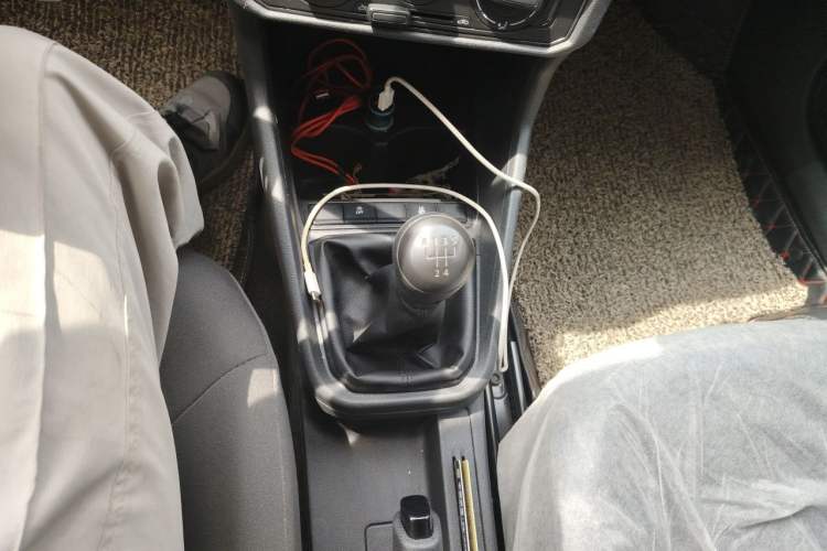 Used Volkswagen Santana 2019 1.5L Manual Fashion Edition China VI Standard Gear Lever