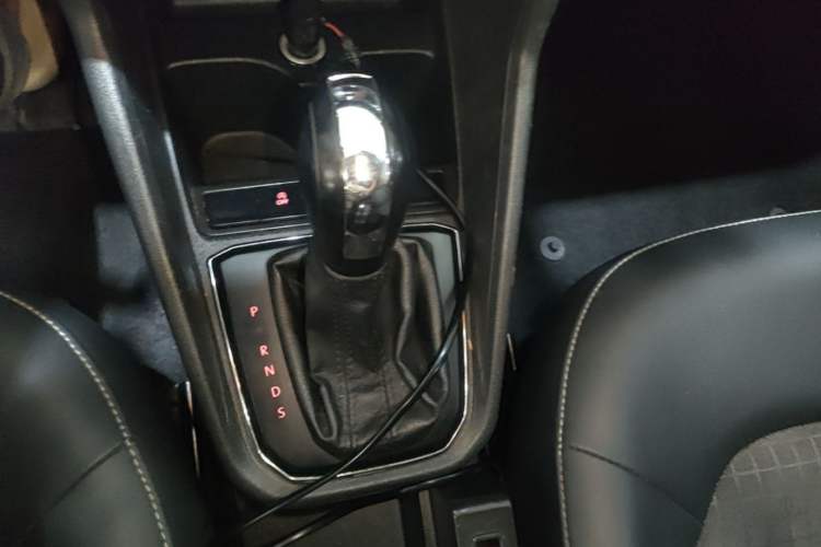 Used Volkswagen Santana 2019 1.5L Automatic Comfort Edition China VI Standard Gear Lever