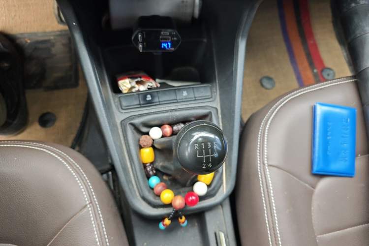 Used Volkswagen Santana 2019 1.5L Manual Fashion Edition China VI Standard Gear Lever