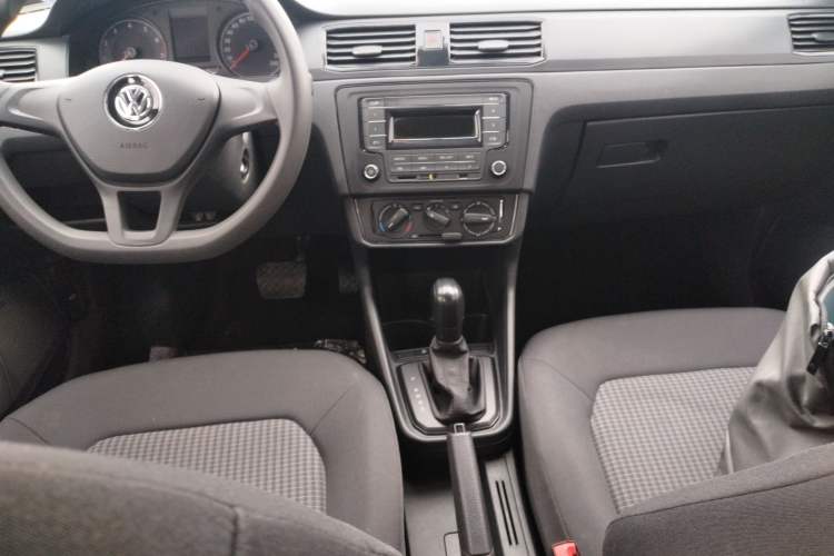 Used Volkswagen Santana 2019 1.5L Automatic Fashion Edition China VI Gear Lever