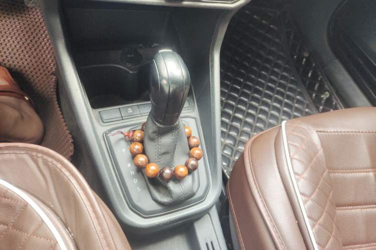 Used Volkswagen Santana 2019 1.5L Automatic Fashion Edition China VI Gear Lever