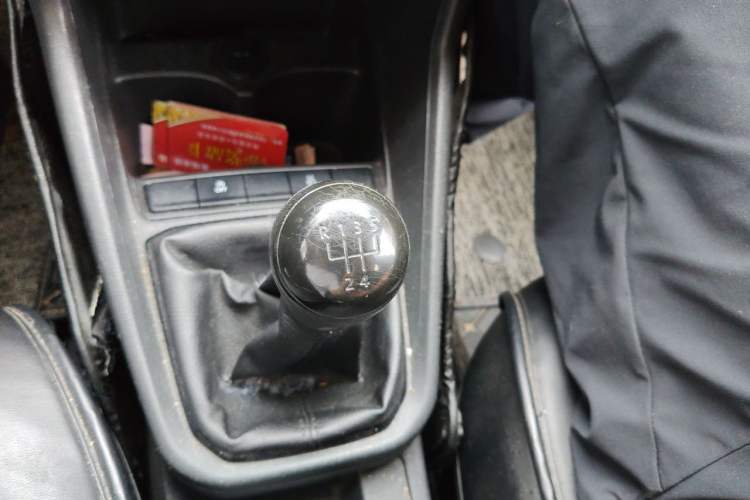 Used Volkswagen Santana 2019 1.5L Manual Fashion Edition China VI Standard Gear Lever