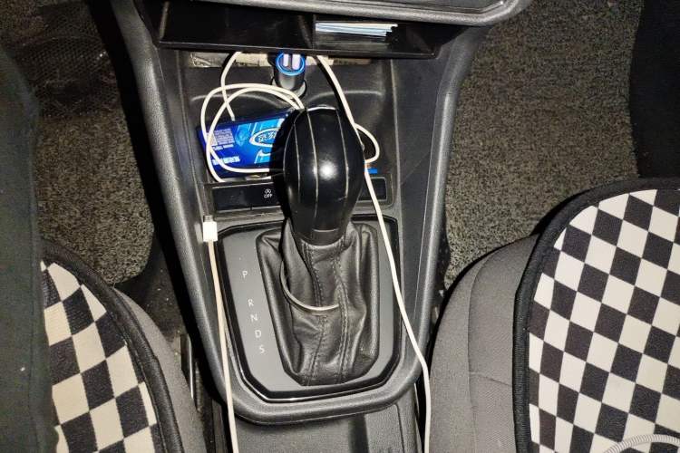 Used Volkswagen Santana 2019 1.5L Automatic Fashion Edition China VI Gear Lever