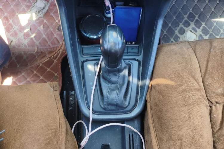 Used Volkswagen Santana 2019 1.5L Automatic Fashion Edition China VI Gear Lever