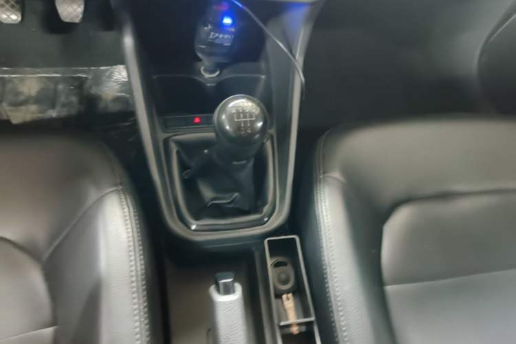 Used Volkswagen Santana 2019 1.5L Manual Fashion Edition China VI Standard Gear Lever
