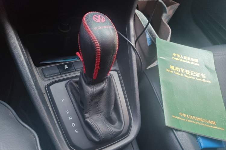 Used Volkswagen Santana 2019 1.5L Automatic Fashion Edition China VI Gear Lever