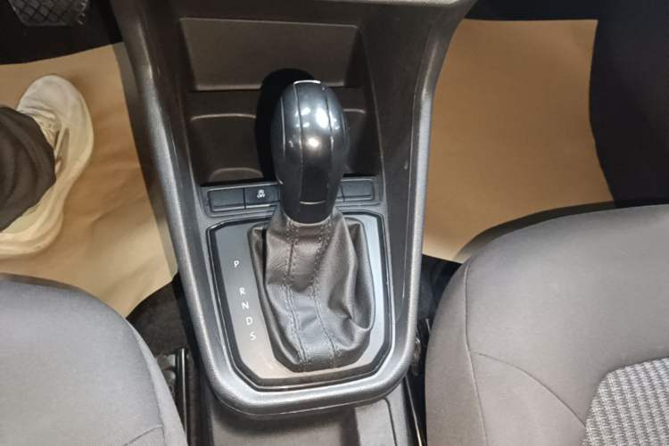 Used Volkswagen Santana 2019 1.5L Automatic Comfort Edition China VI Standard Gear Lever
