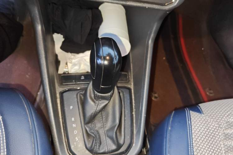 Used Volkswagen Santana 2019 1.5L Automatic Fashion Edition China VI Gear Lever