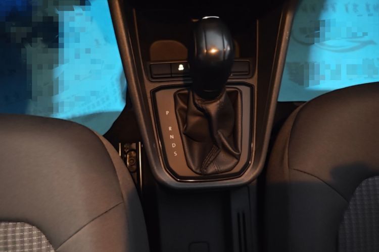 Used Volkswagen Santana 2019 1.5L Automatic Fashion Edition China VI Gear Lever