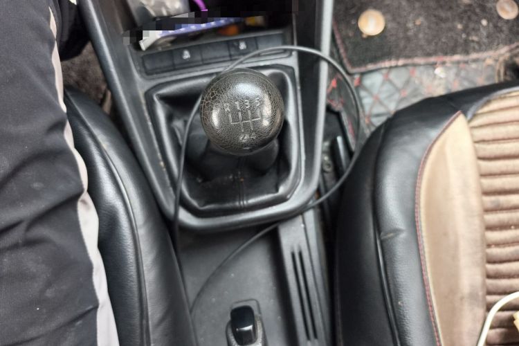 Used Volkswagen Santana 2019 1.5L Manual Fashion Edition China VI Standard Gear Lever