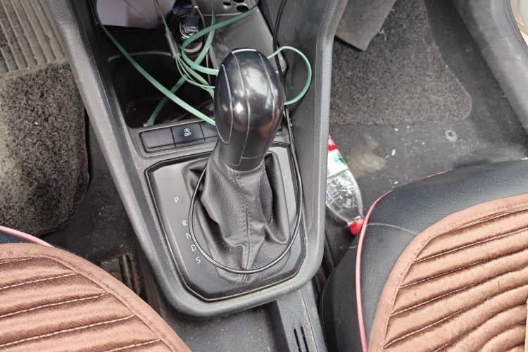 Used Volkswagen Santana 2019 1.5L Automatic Fashion Edition China VI Gear Lever