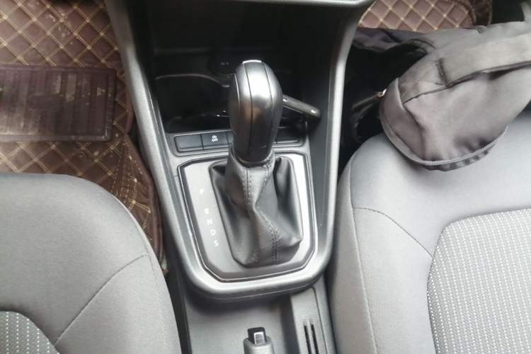 Used Volkswagen Santana 2019 Haona 1.5L Automatic Fashion Edition China VI Standard Gear Lever