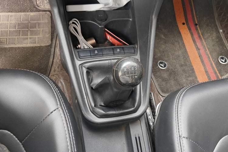 Used Volkswagen Santana 2019 1.5L Manual Fashion Edition China VI Standard Gear Lever