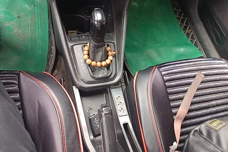 Used Volkswagen Santana 2019 1.5L Automatic Fashion Edition China VI Gear Lever
