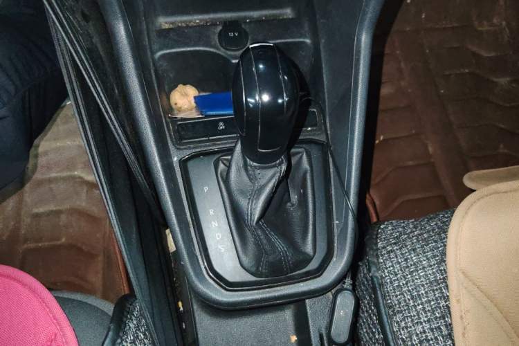 Used Volkswagen Santana 2019 1.5L Automatic Fashion Edition China VI Gear Lever