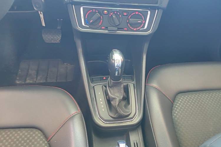 Used Volkswagen Santana 2019 Haval H6 1.5L Automatic Comfort Edition China VI Standard Gear Lever