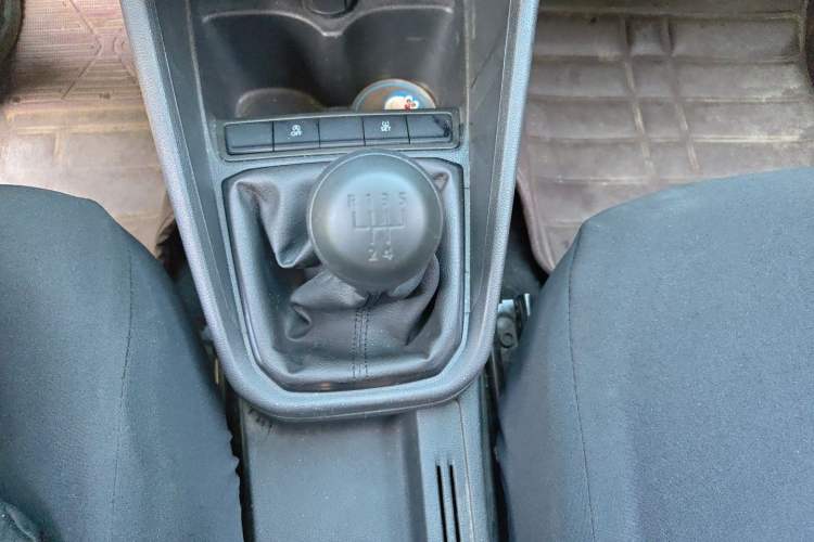 Used Volkswagen Santana 2019 1.5L Manual Fashion Edition China VI Standard Gear Lever