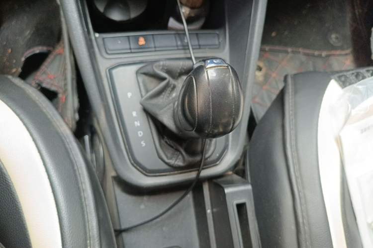 Used Volkswagen Santana 2019 1.5L Automatic Fashion Edition China VI Gear Lever