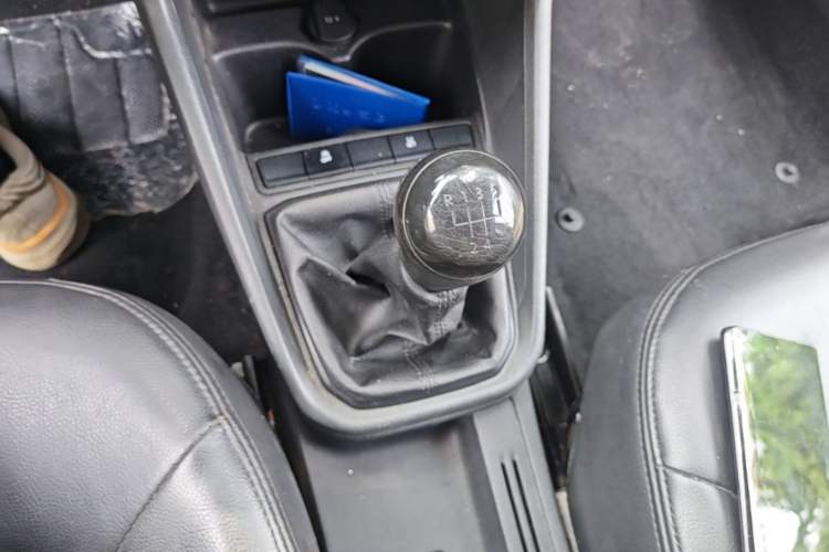 Used Volkswagen Santana 2019 1.5L Manual Fashion Edition China VI Standard Gear Lever