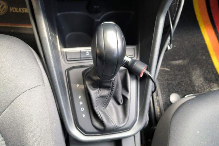 Used Volkswagen Santana 2019 1.5L Automatic Fashion Edition China VI Gear Lever