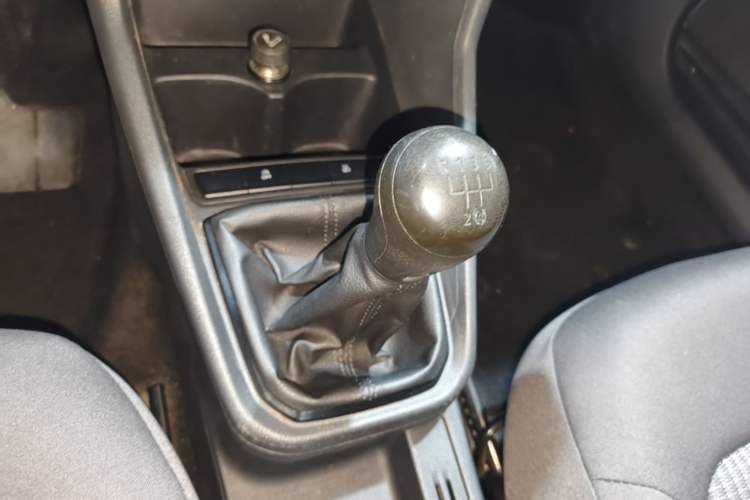 Used Volkswagen Santana 2019 1.5L Manual Fashion Edition China VI Standard Gear Lever