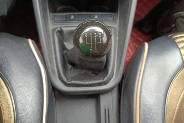 Used Volkswagen Santana 2019 1.5L Manual Fashion Edition China VI Standard Gear Lever