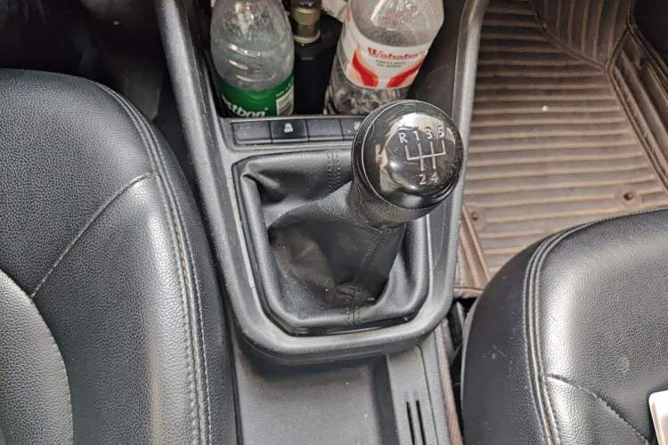 Used Volkswagen Santana 2019 1.5L Manual Fashion Edition China VI Standard Gear Lever