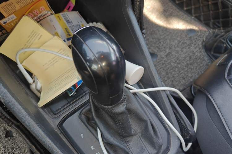 Used Volkswagen Santana 2019 1.5L Automatic Fashion Edition China VI Gear Lever