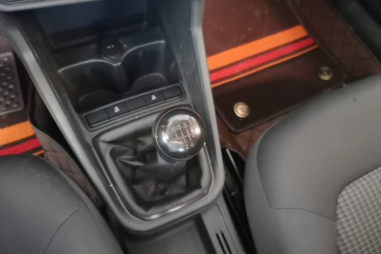 Used Volkswagen Santana 2019 1.5L Manual Fashion Edition China VI Standard Gear Lever