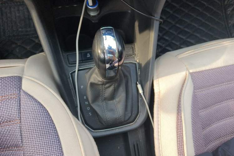 Used Volkswagen Santana 2019 1.5L Automatic Comfort Edition China VI Standard Gear Lever