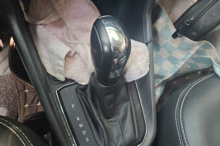 Used Volkswagen Santana 2019 1.5L Automatic Comfort Edition China VI Standard Gear Lever