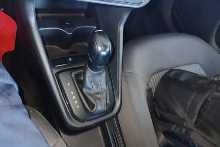 Used Volkswagen Santana 2019 1.5L Automatic Fashion Edition China VI Gear Lever