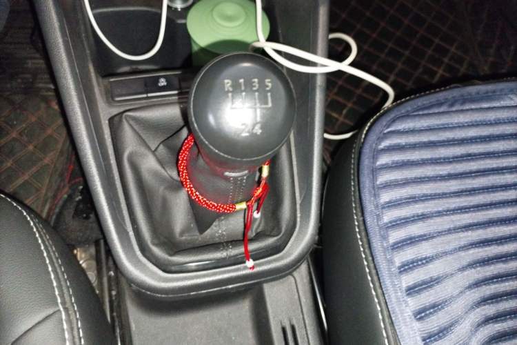 Used Volkswagen Santana 2019 1.5L Manual Fashion Edition China VI Standard Gear Lever