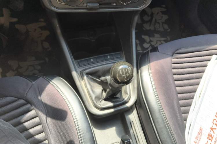 Used Volkswagen Santana 2019 1.5L Manual Fashion Edition China VI Standard Gear Lever