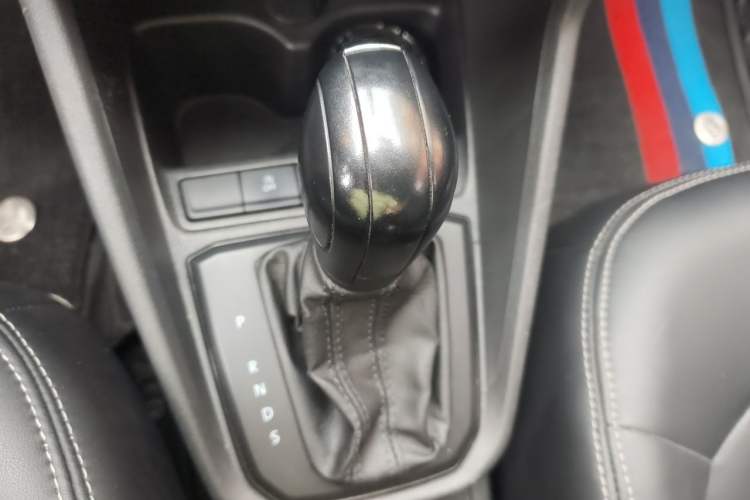 Used Volkswagen Santana 2019 1.5L Automatic Fashion Edition China VI Gear Lever