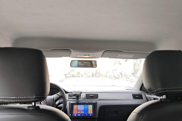 Used Volkswagen Santana 2019 1.5L Manual Fashion Edition China VI Standard Headliner