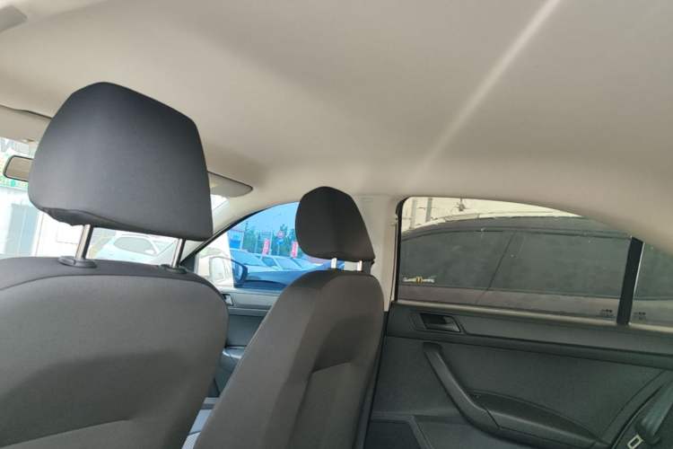 Used Volkswagen Santana 2019 1.5L Manual Fashion Edition China VI Standard Headliner