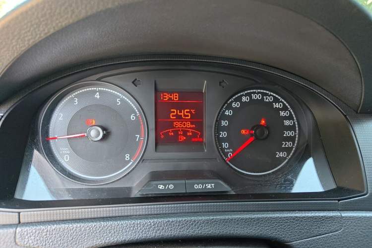 Used Volkswagen Santana 2019 1.5L Manual Fashion Edition China VI Standard Instrument Cluster