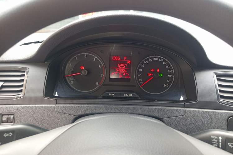 Used Volkswagen Santana 2019 1.5L Automatic Fashion Edition China VI Instrument Cluster