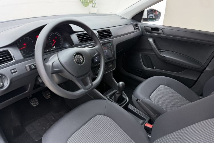 Used Volkswagen Santana 2019 1.5L Manual Fashion Edition China VI Standard Interior 1