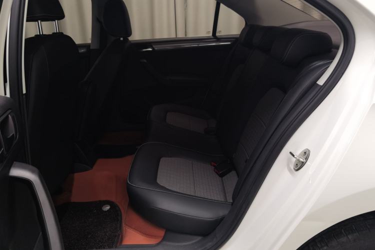Used Volkswagen Santana 2019 1.5L Automatic Comfort Edition China VI Standard Interior 1