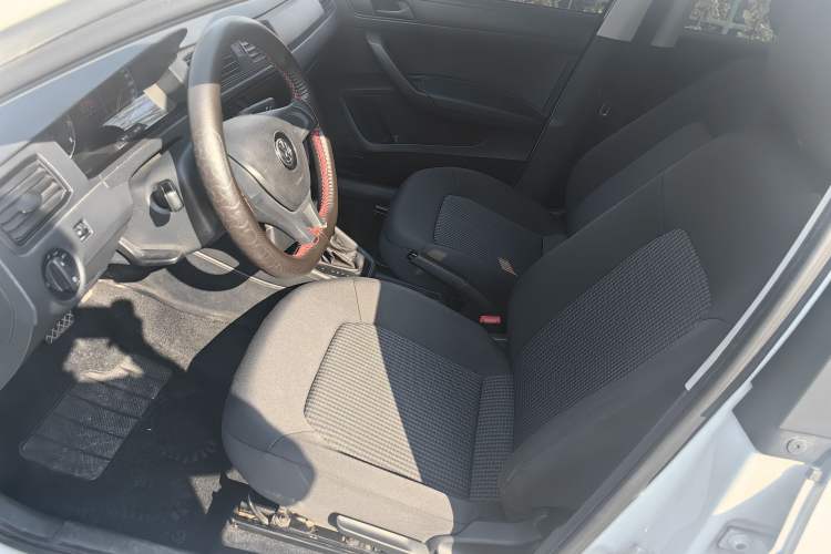 Used Volkswagen Santana 2019 1.5L Automatic Fashion Edition China VI Interior 2