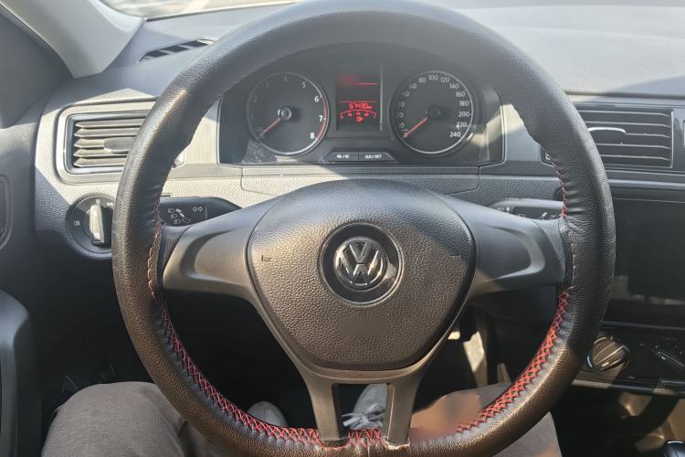 Used Volkswagen Santana 2019 1.5L Automatic Fashion Edition China VI Interior 4