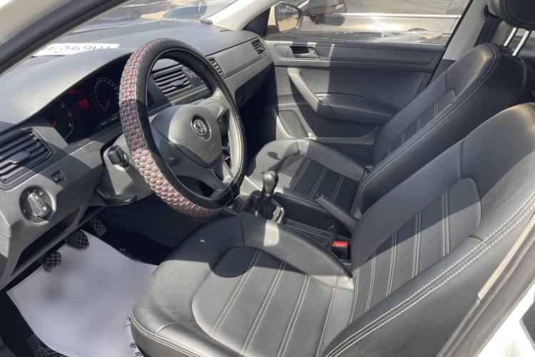 Used Volkswagen Santana 2019 1.5L Manual Fashion Edition China VI Standard Interior 4