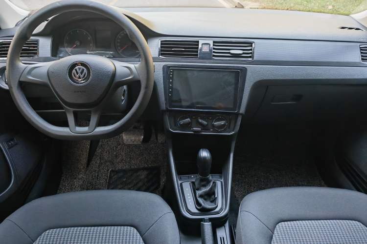Used Volkswagen Santana 2019 1.5L Automatic Fashion Edition China VI Interior 4