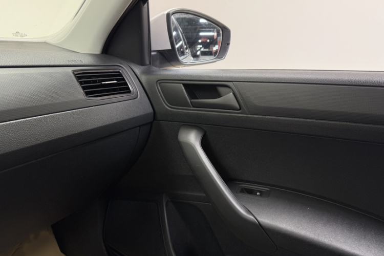 Used Volkswagen Santana 2019 1.5L Manual Fashion Edition China VI Standard Interior 5