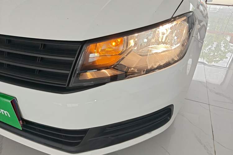 Used Volkswagen Santana 2019 1.5L Manual Fashion Edition China VI Standard Left Front Headlight