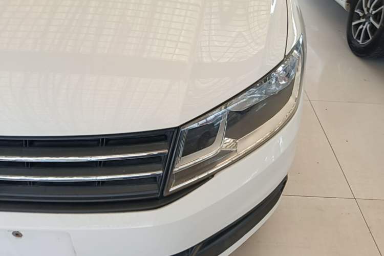 Used Volkswagen Santana 2019 1.5L Manual Fashion Edition China VI Standard Left Front Headlight