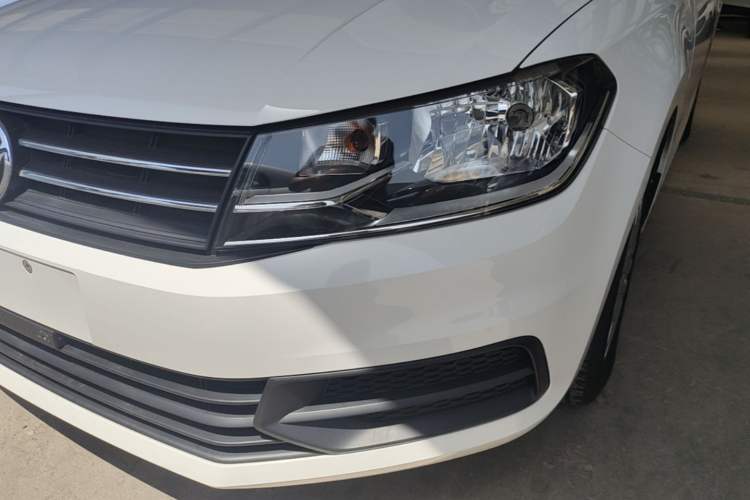 Used Volkswagen Santana 2019 1.5L Manual Fashion Edition China VI Standard Left Front Headlight